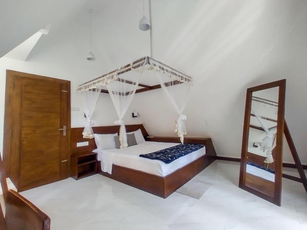 Once In Ella Hotel Bagian luar foto