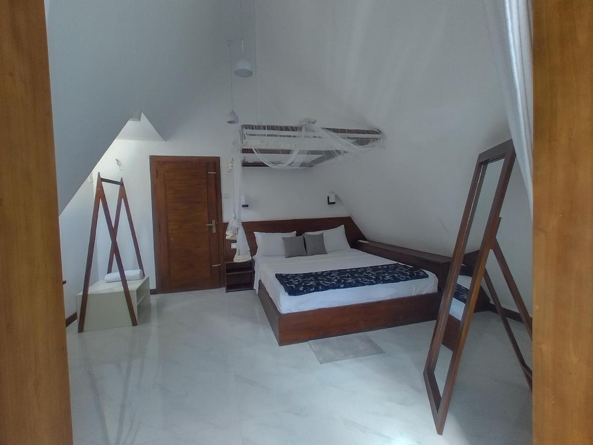 Once In Ella Hotel Bagian luar foto