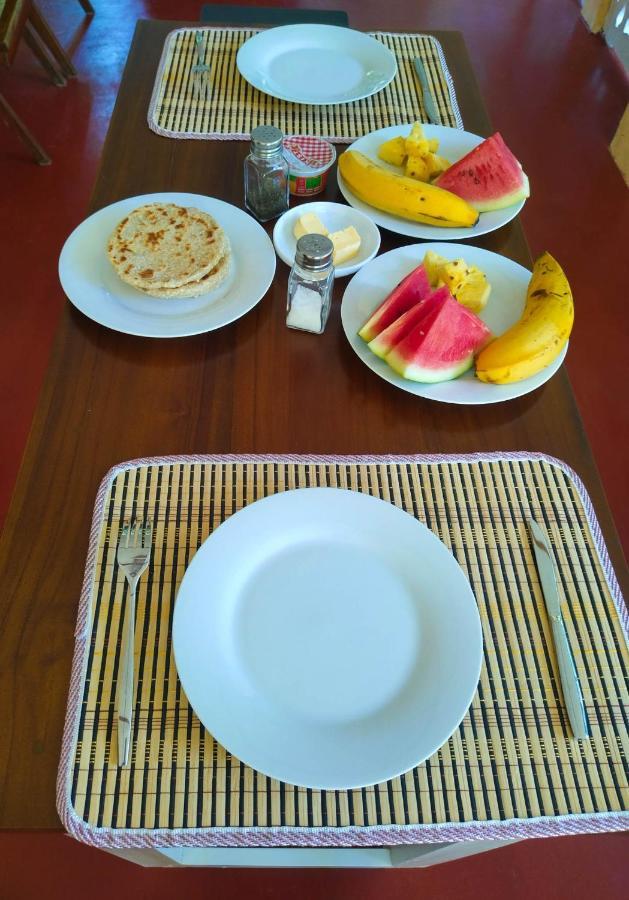 Once In Ella Hotel Bagian luar foto